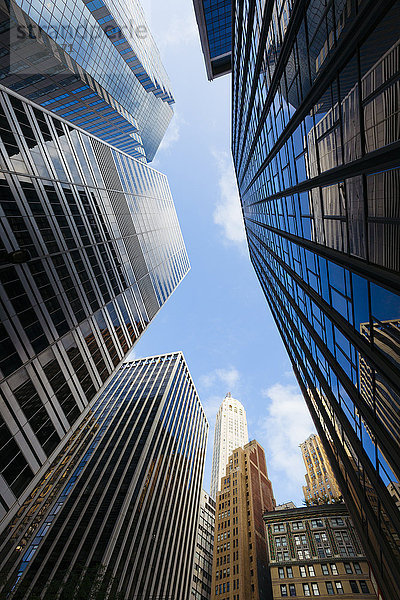 USA  New York City  Wolkenkratzer in Downtown Manhattan am frühen Morgen