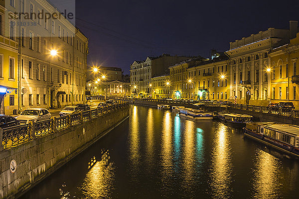 Russland  Sankt Petersburg  Moika-Damm bei Nacht