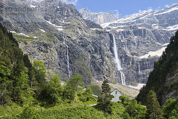 Frankreich  Hautes-Pyrenees  Pyrenäen-Nationalpark  Blick auf den Cirque de Gavarnie