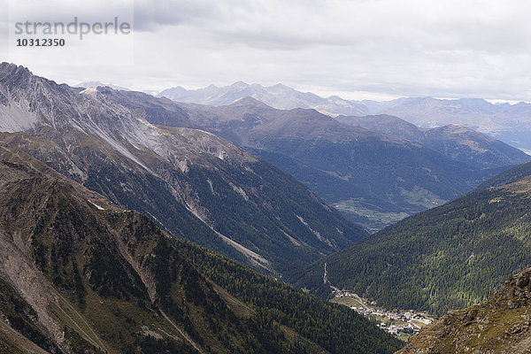 Italien  Südtirol  Sulden  Blick auf die Ortler Alpen