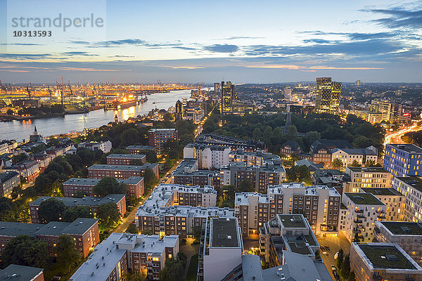 Deutschland  Hamburg  Stadtbild am Abend