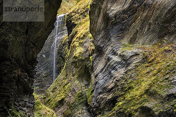 Schweiz  Graubünden  Hinterrhein  Viamala-Schlucht  Wasserfall