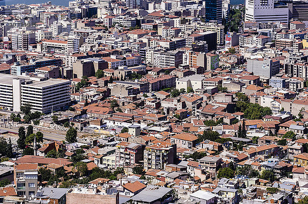 Türkei  Izmir  Ägäisregion  Stadtbild  Wohnhäuser