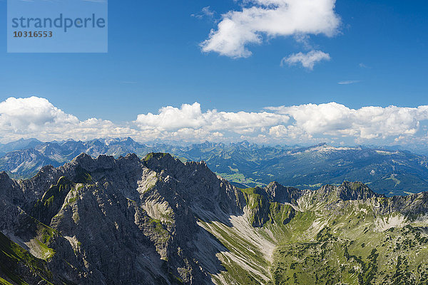 Deutschland  Bayern  Allgäuer Alpen  Blick vom Großen Daumen zur Daumengruppe mit Wengener Bergen zum Nebelhorn