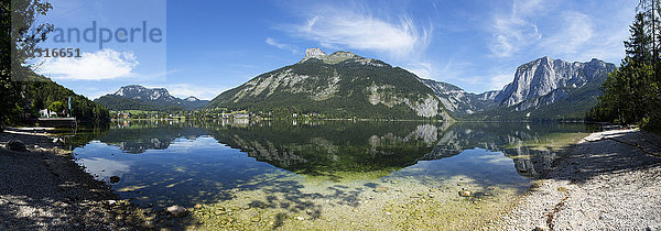 Österreich  Steiermark  Altaussee  See mit Trisselwand im Toten Gebirge