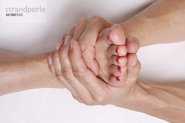Osteopathie - Massage mit den Händen an den Füßen - Chiropraktik