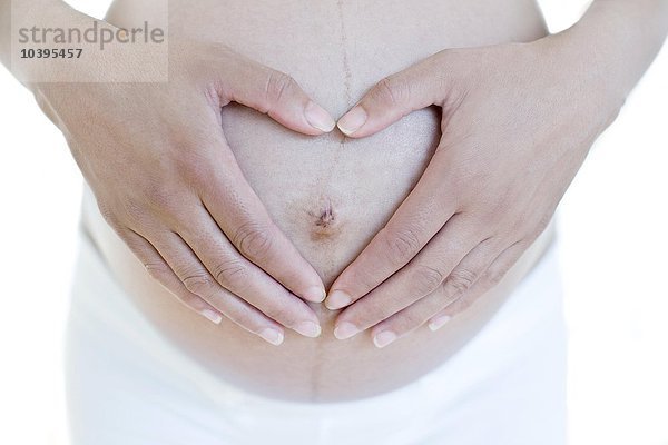 Unterleib einer schwangeren Frau