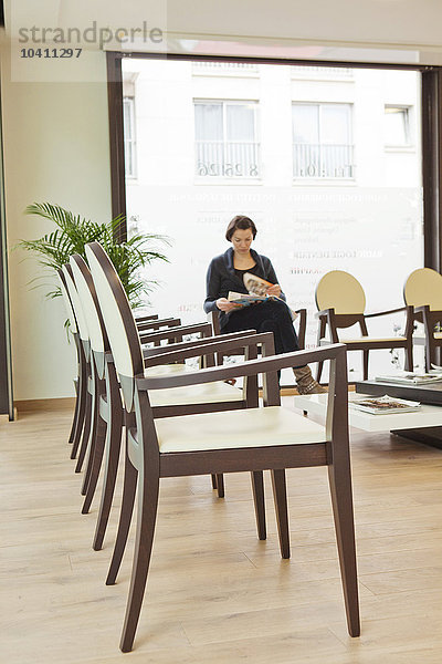 Centre de Radiologie et d'Imagerie MÈdicale ‡ Paris. Salle d'attente.