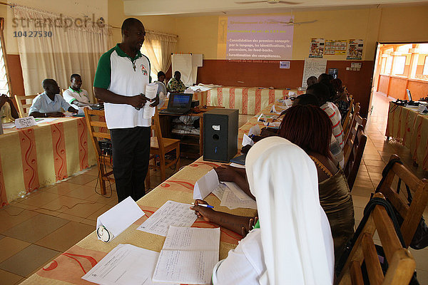 Fotoessay in Lome  Togo. Workshop zur AIDS-Prävention im Loyola Hope Center.