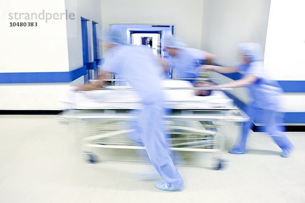 Notfallbehandlung im Krankenhaus