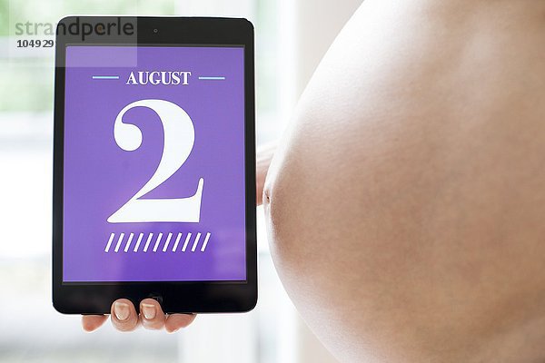 MODELL FREIGEGEBEN. Fälligkeitsdatum der schwangeren Frau Fälligkeitsdatum der schwangeren Frau