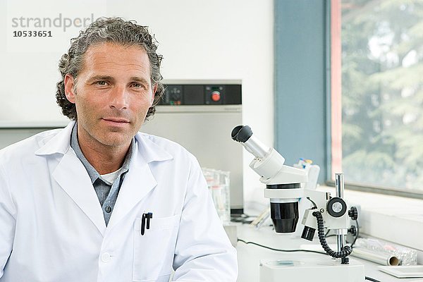Ein Porträt eines Wissenschaftlers