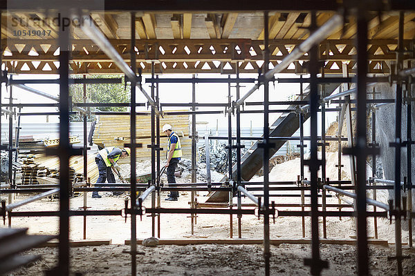 Bauarbeiter auf der Baustelle