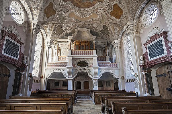Orgelempore  Wallfahrtskirche Heilig Blut  Erding  Bayern  Oberbayern  Deutschland  Europa