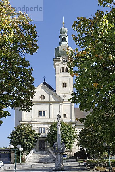 Pfarrkirche  Wallfahrtskirche St. Nikolaus  Lockenhaus  Burgenland  Österreich  Europa