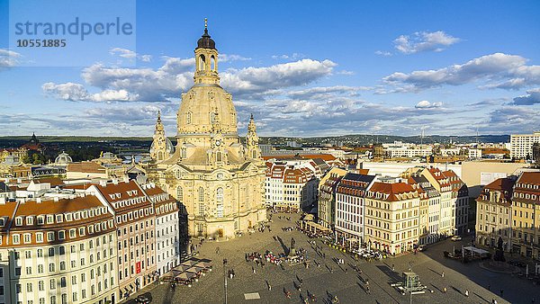 Panoramablick über Neumarkt und Frauenkirche  Altstadt  Dresden  Sachsen  Deutschland  Europa