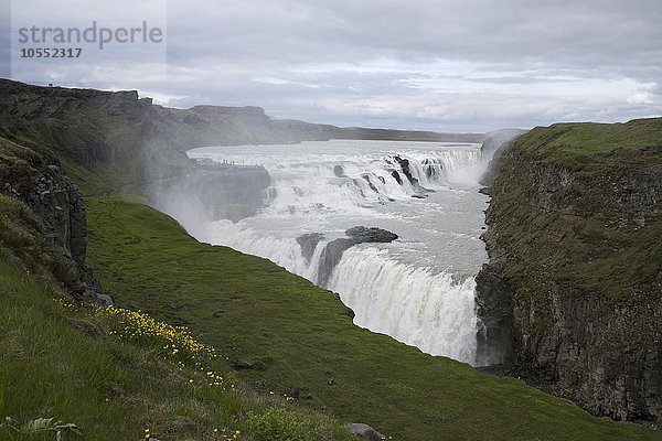 Gullfoss Wasserfall am Fluss Hvítá  Island  Europa