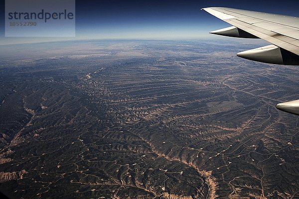 Ausblick vom Flugzeug auf die Umgebung um Parachute  Colorado  USA  Nordamerika