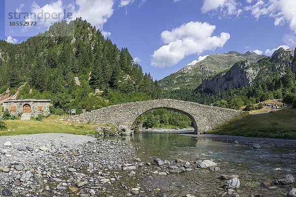 Romanische Steinbrücke San Nicolas de Bujaruelo  Torla  Aragón  Spanien  Europa