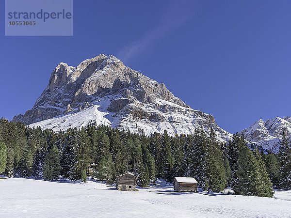 Peitlerkofel mit Schnee  Würzjoch  Südtirol  Italien  Europa