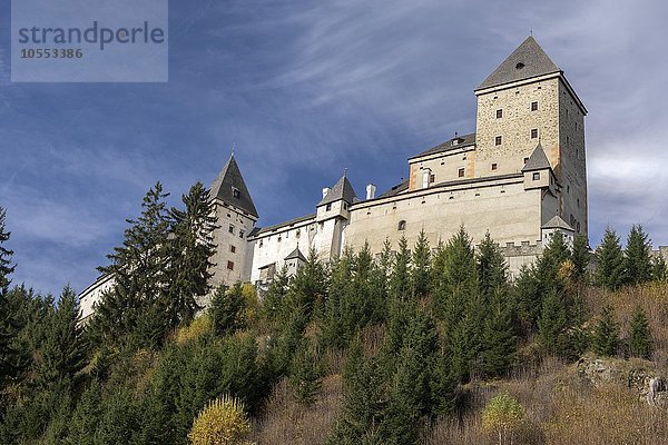 Schloss Moosham im Herbst  Lungau  Salzburg  Österreich  Europa