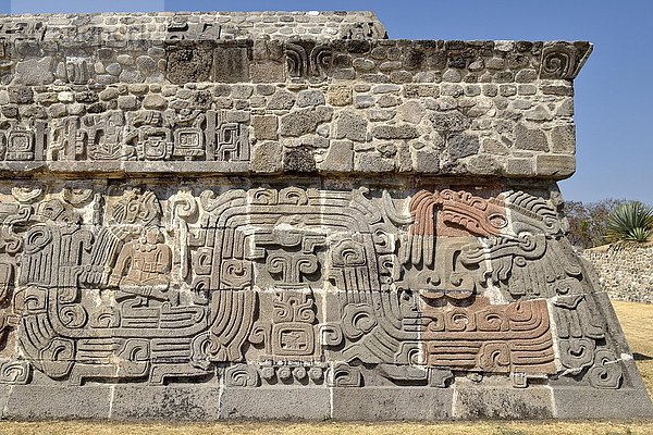 Pyramide der gefiederten Schlangen  Detail  Ruinenstätte Xochicalco  Cuernavaca  Bundesstaat Morelos  Mexiko  Nordamerika