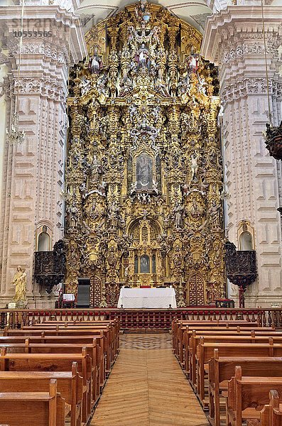 Hauptaltar der Kirche San Sebastian y Santa Prisca  Kolonialbarock  Taxco de Alarcon  Bundesstaat Guerrero  Mexiko  Nordamerika