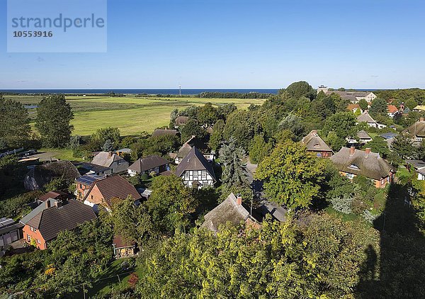 Sicht vom Kirchturm auf Ostseebad Wustrow  Fischland  Fischland-Darß-Zingst  Mecklenburg-Vorpommern  Deutschland  Europa