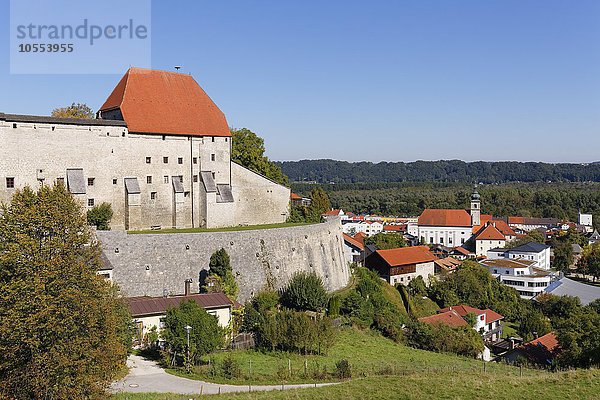Burg Tittmoning  Rupertiwinkel  Oberbayern  Bayern  Deutschland  Europa