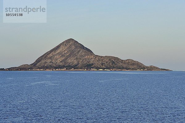 Felseninsel  Insel Bolga  Kommune Meløy  Nordland  Norwegen  Europa