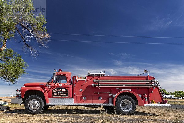 Feuerwehrauto  Shaniko  Wasco County  Oregon  USA  Nordamerika