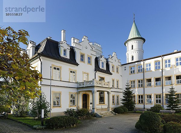 Landschulheim Schloss Ising  Gemeinde Chieming  Chiemgau  Oberbayern  Bayern  Deutschland  Europa