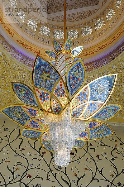 Kuppel innen  Scheich-Zayid-Moschee  Abu Dhabi  Vereinigte Arabischen Emirate