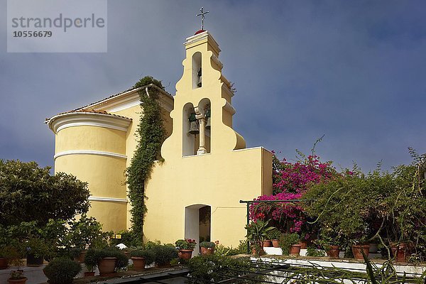 Glocken im Glockenturm  Kirche  Kloster Panagia Theotókos tis Paleokastritsas  auch Panagia Theotokos  Paläokastritsa  Insel Korfu  Ionische Inseln  Griechenland  Europa