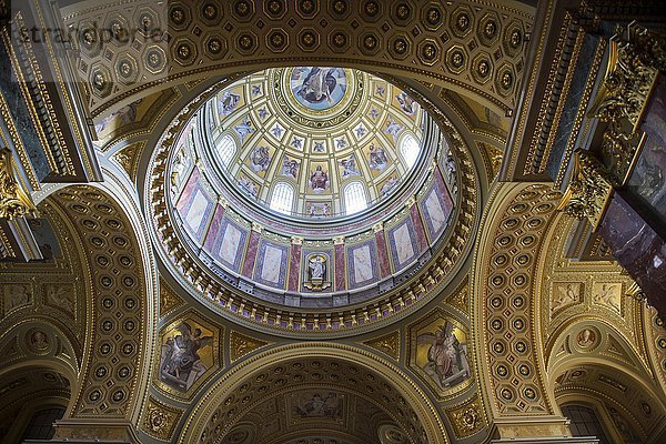 Innenansicht  St.-Stephans-Basilika  Budapest  Ungarn  Europa