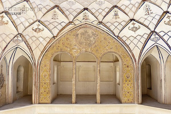 Verzierte Räume  altes Bürgerhaus Chane-ye Tabatabayi  Kaschan  Provinz Isfahan  Iran