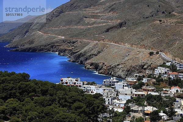 Bucht mit Ortschaft Chora Sfakion  Kreta  Griechenland  Europa
