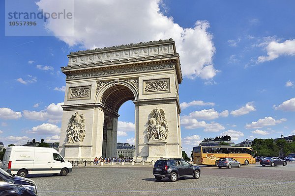 Kreisverkehr Arc de Triomphe  Paris  Ile de France  Frankreich  Europa