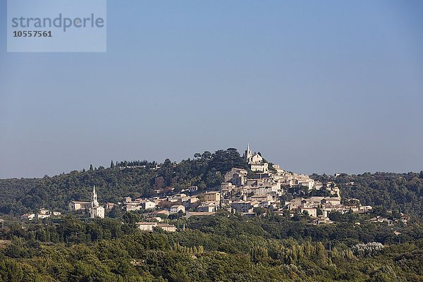 Blick auf Bonnieux  Provence-Alpes-Côte d'Azur  Frankreich  Europa