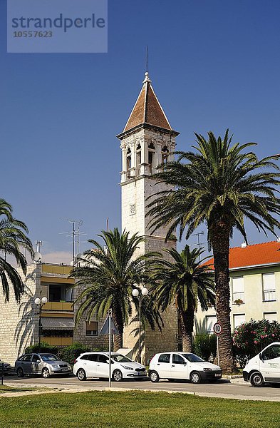 Glockenturm der Michaelkirche  Trogir  Dalmatien  Kroatien  Europa