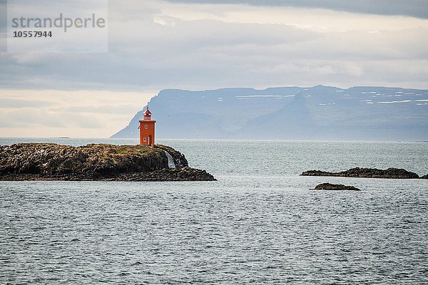 Leuchtturm auf Insel  Flatey  Westfjorde  Island  Europa