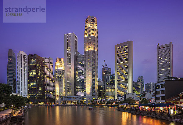 Skyline und Wasserfront von Singapur  Singapur  Singapur