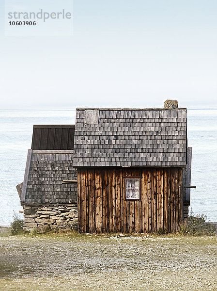 Holzhaus am Meer