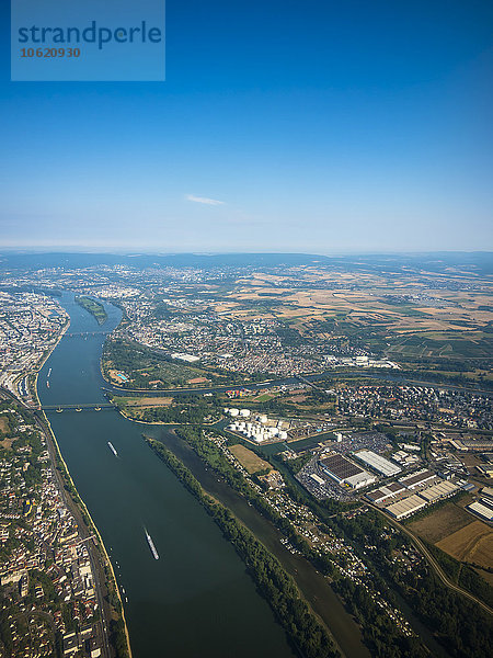 Deutschland  Mainz  Luftaufnahme der Mündung von Rhein und Main