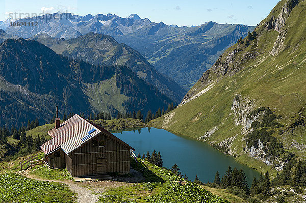 Deutschland  Bayern  Oberstdorf  Almhütte am Seealpsee