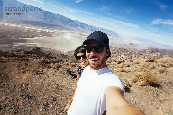 Selfie eines Paares im Death Valley in Kalifornien