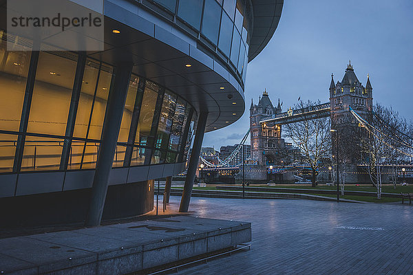 Großbritannien  England  London  City Hall und Tower Bridge