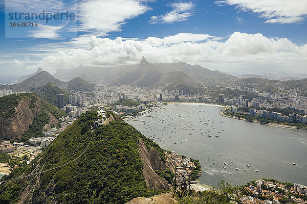 Brasilien  Rio de Janeiro  Blick auf Botafogo  vom Zuckerhut aus gesehen