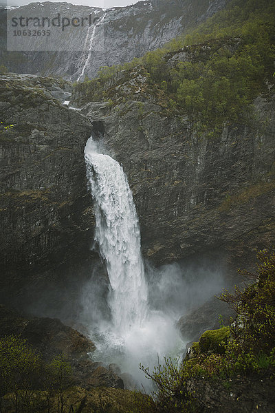 Norwegen  Region Stavanger  Wasserfall Manafossen