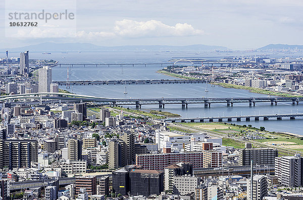 Japan  Osaka  Stadtbild und Yodo Fluss